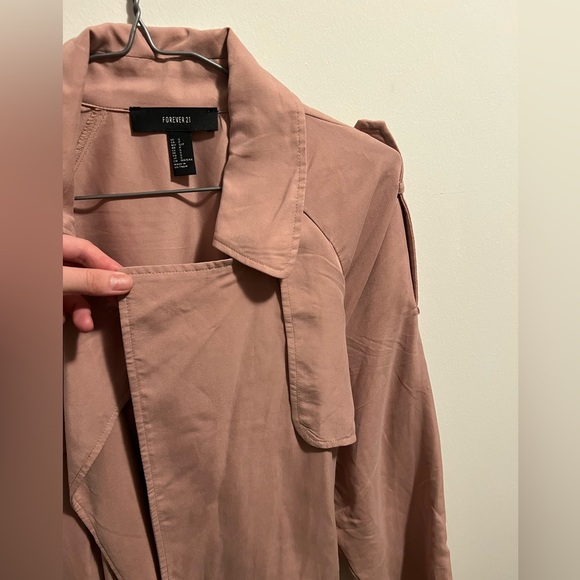 Forever 21. Pink soft trench coat. Size small - Picture 3 of 5